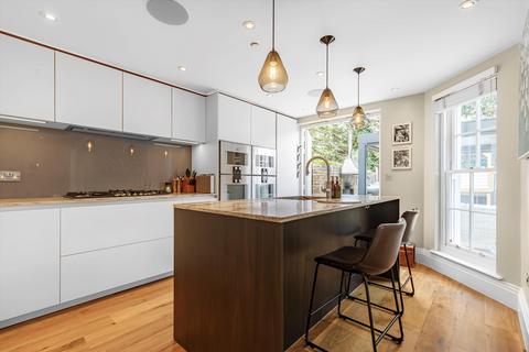 5 bedroom semi-detached house for sale, Corsellis Square, St. Margarets, Twickenham, TW1