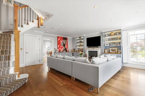 5 bedroom semi-detached house for sale, Corsellis Square, St. Margarets, Twickenham, TW1