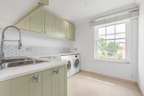 10 Corsellis Square, Twickenham, TW1 1QT