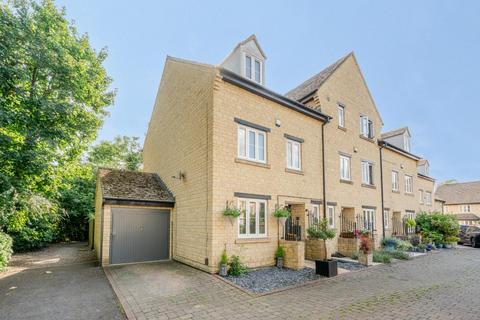Grangers Place,  Witney,  OX28