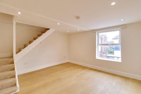 undefined, High Street, South Ockendon RM15