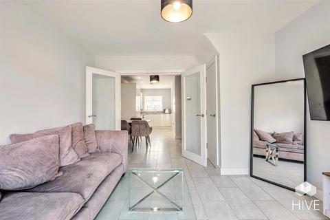 7 Catherine Close, Poole, BH12 3EF