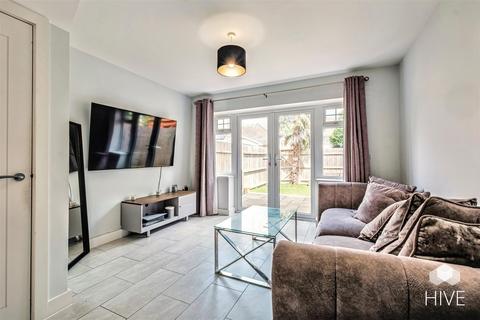 7 Catherine Close, Poole, BH12 3EF