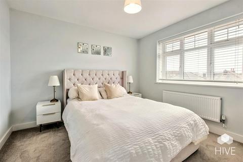7 Catherine Close, Poole, BH12 3EF