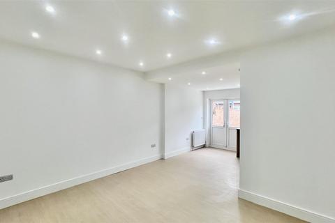 3 bedroom terraced house for sale, Wentworth Road, Southall UB2