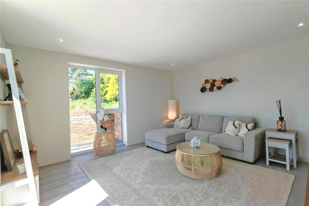 Plot 1 Living