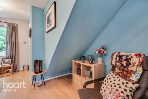 63 Finbars Walk, Ipswich, IP4 1HY
