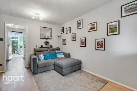 63 Finbars Walk, Ipswich, IP4 1HY