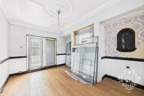 3 bedroom end of terrace house for sale, Eversham Road, Middlesbrough
