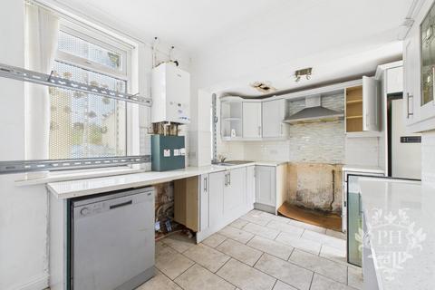 3 bedroom end of terrace house for sale, Eversham Road, Middlesbrough
