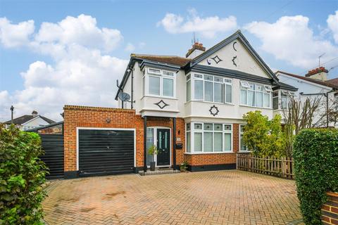 3 bedroom semi-detached house for sale, Balgonie Road, North Chingford