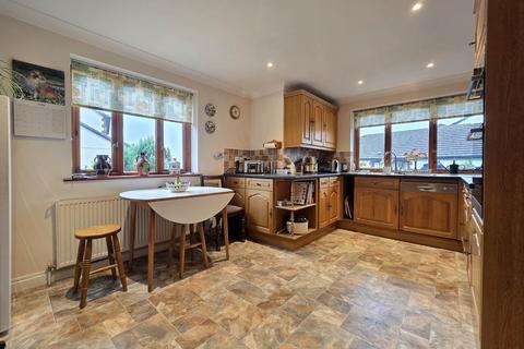 25 Marshalls Mead, Beaford, Winkleigh, EX19 8LH