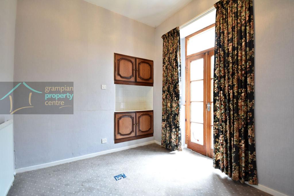 Dining room .JPG