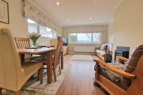 8 Cherry Close, Tiverton, EX16 6EU