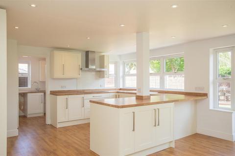 53 Dexter Way, Warmington, Peterborough, PE8 6WH