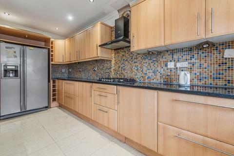 24 Garrison Close, Hounslow, TW4 5EZ