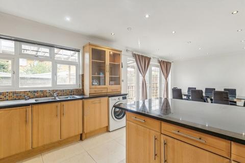 24 Garrison Close, Hounslow, TW4 5EZ
