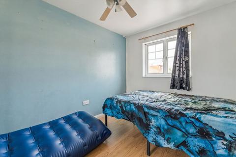 24 Garrison Close, Hounslow, TW4 5EZ