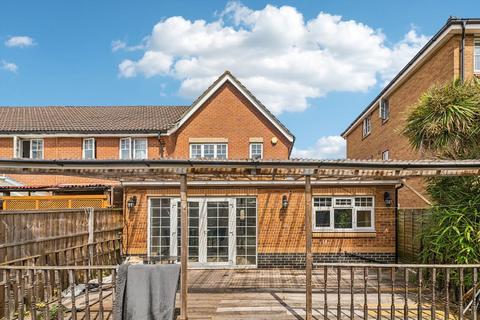 24 Garrison Close, Hounslow, TW4 5EZ