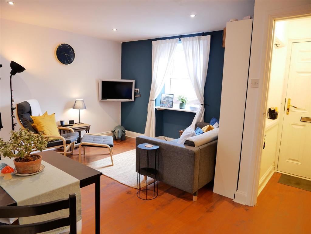 Living &amp; Dining Room