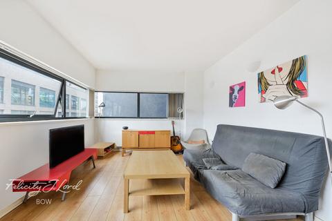 2 bedroom flat for sale, Plaistow Road, London, E13
