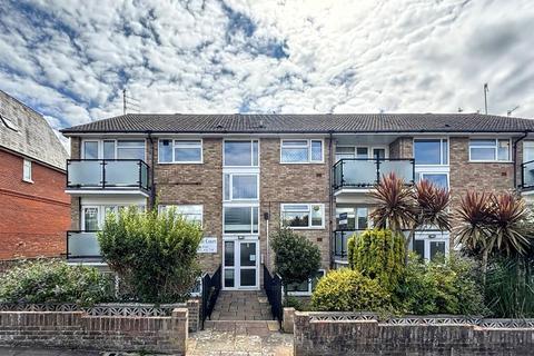 2 bedroom flat for sale, Moat Croft Road, Eastbourne