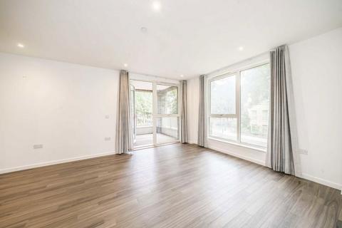 2 bedroom flat for sale, Avenue Road, London W3