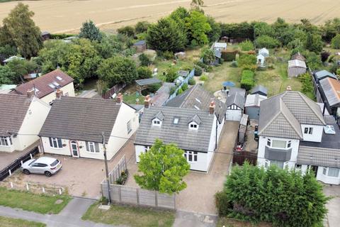 4 bedroom detached house for sale, Wendover Road, Aylesbury HP22