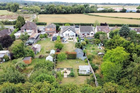 4 bedroom detached house for sale, Wendover Road, Aylesbury HP22