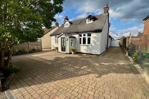 4 bedroom detached house for sale, Wendover Road, Aylesbury HP22