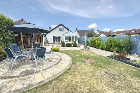 4 bedroom detached house for sale, Wendover Road, Aylesbury HP22