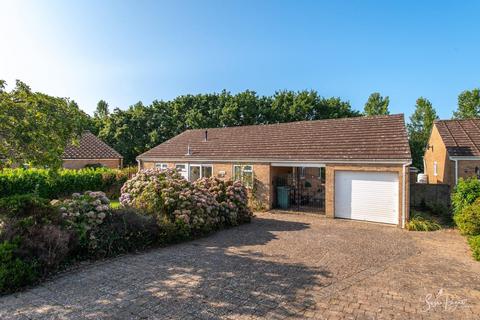 3 bedroom detached bungalow for sale, Forest Way, Winford, Sandown