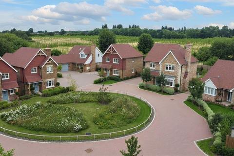 4 bedroom detached house for sale, Millers Field, Loose, ME15