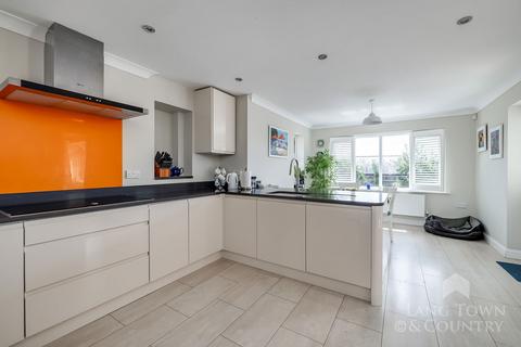 4 bedroom detached house for sale, Cove Meadow, Cornwall PL11