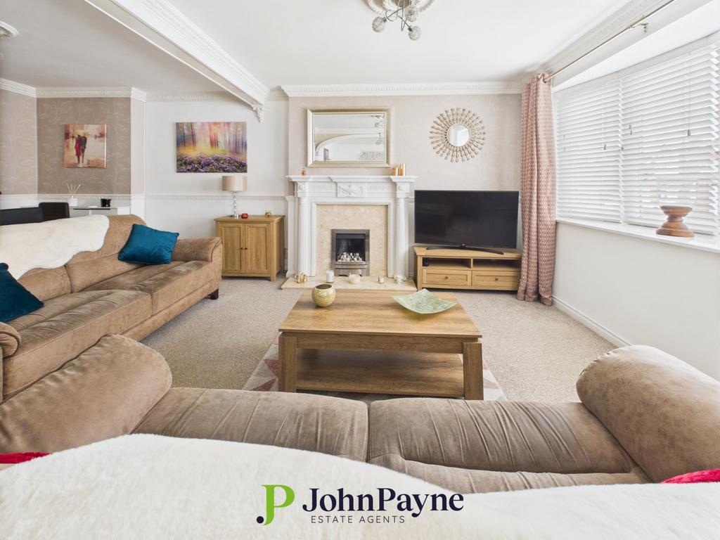 Living / Dining Room