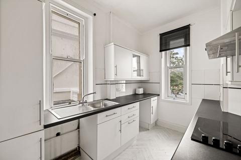 Flat C, 27 Augusta Gardens, Folkestone, CT20 2RT