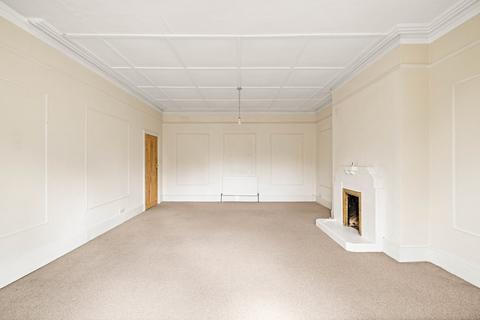 Flat C, 27 Augusta Gardens, Folkestone, CT20 2RT