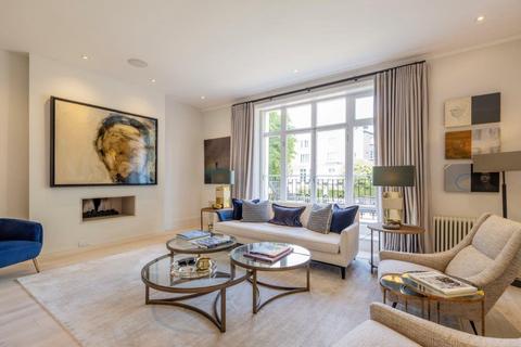 4 bedroom terraced house for sale, Alma Square, St Johns Wood, London, NW8