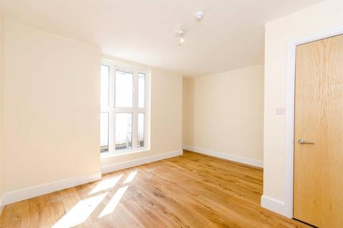 2 bedroom apartment to rent, High Street, Crouch End, London, N8