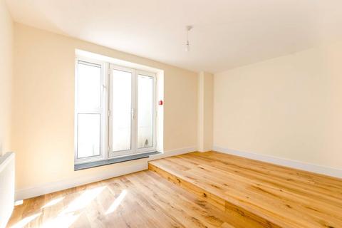 2 bedroom apartment to rent, High Street, Crouch End, London, N8