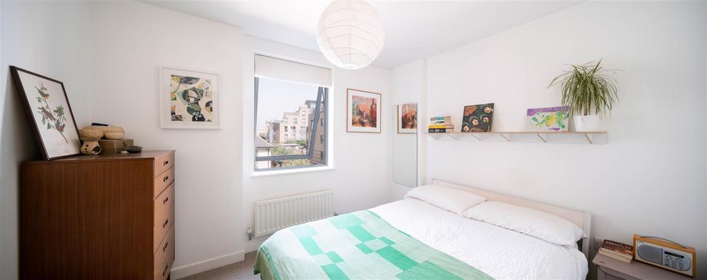 Main bedroom 1.jpg