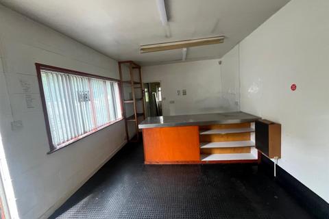 Mixed use to rent, Bridge Street, Huddersfield HD4