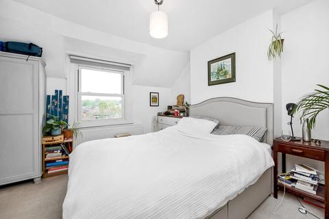 2 bedroom flat to rent, Knights Hill, West Norwood, London, SE27