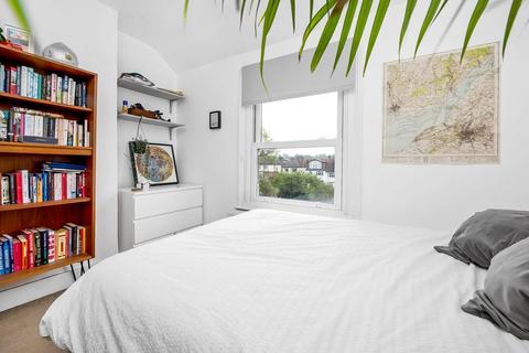 2 bedroom flat to rent, Knights Hill, West Norwood, London, SE27