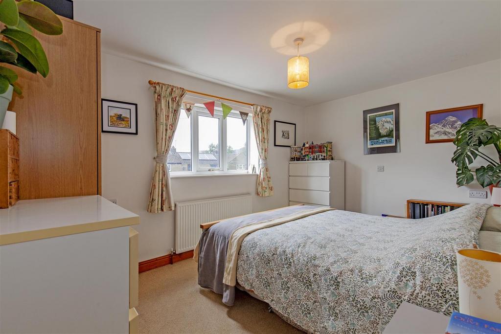 Bedrooom 1-2.jpg