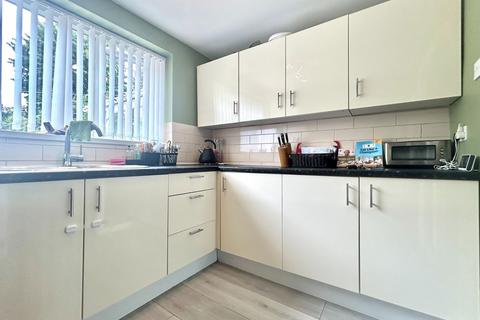 5 Camberley Crescent, Wolverhampton, WV4 6QR