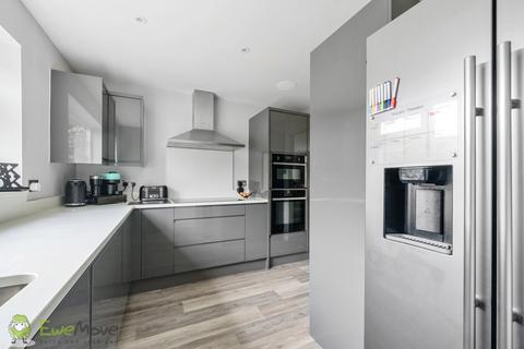 13 Cheriton Close, Tadley, RG26 3NG
