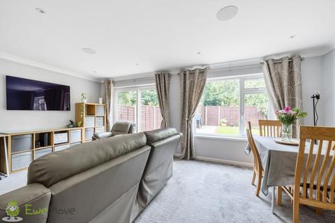 13 Cheriton Close, Tadley, RG26 3NG