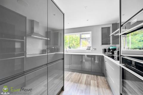 13 Cheriton Close, Tadley, RG26 3NG