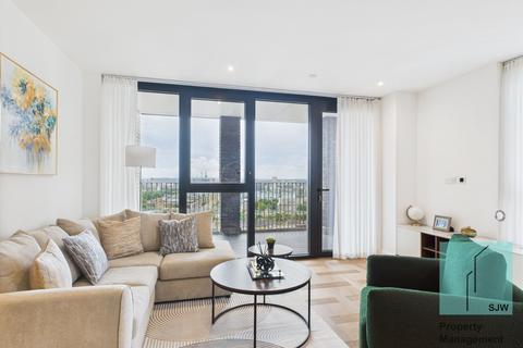 3 bedroom apartment to rent, Boxwood Gardens, London E1W